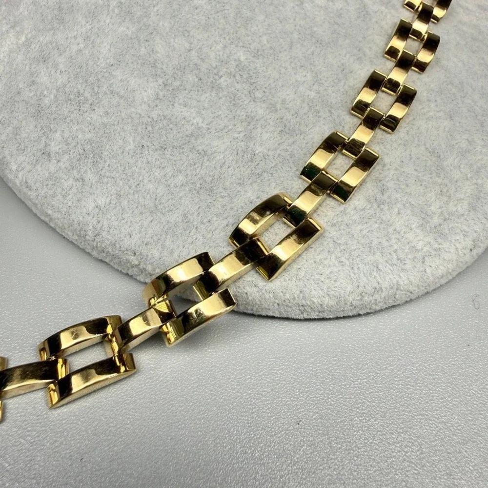 N/A gold tone